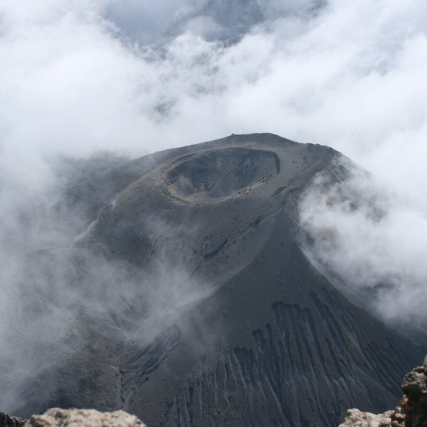 Tanzania Mere trekking